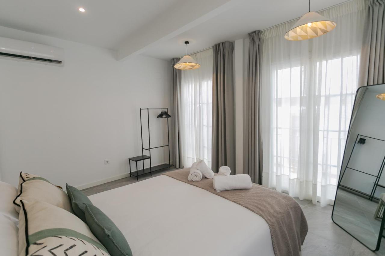 Lujoso Apartamento Con Piscina Compartida 3 セビリア エクステリア 写真